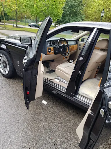 Rolls-Royce Phantom in Wien mit Chauffeur mieten